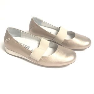 Rose Gold Mephisto Mary Jane Ballet Flats SIZE 6.5